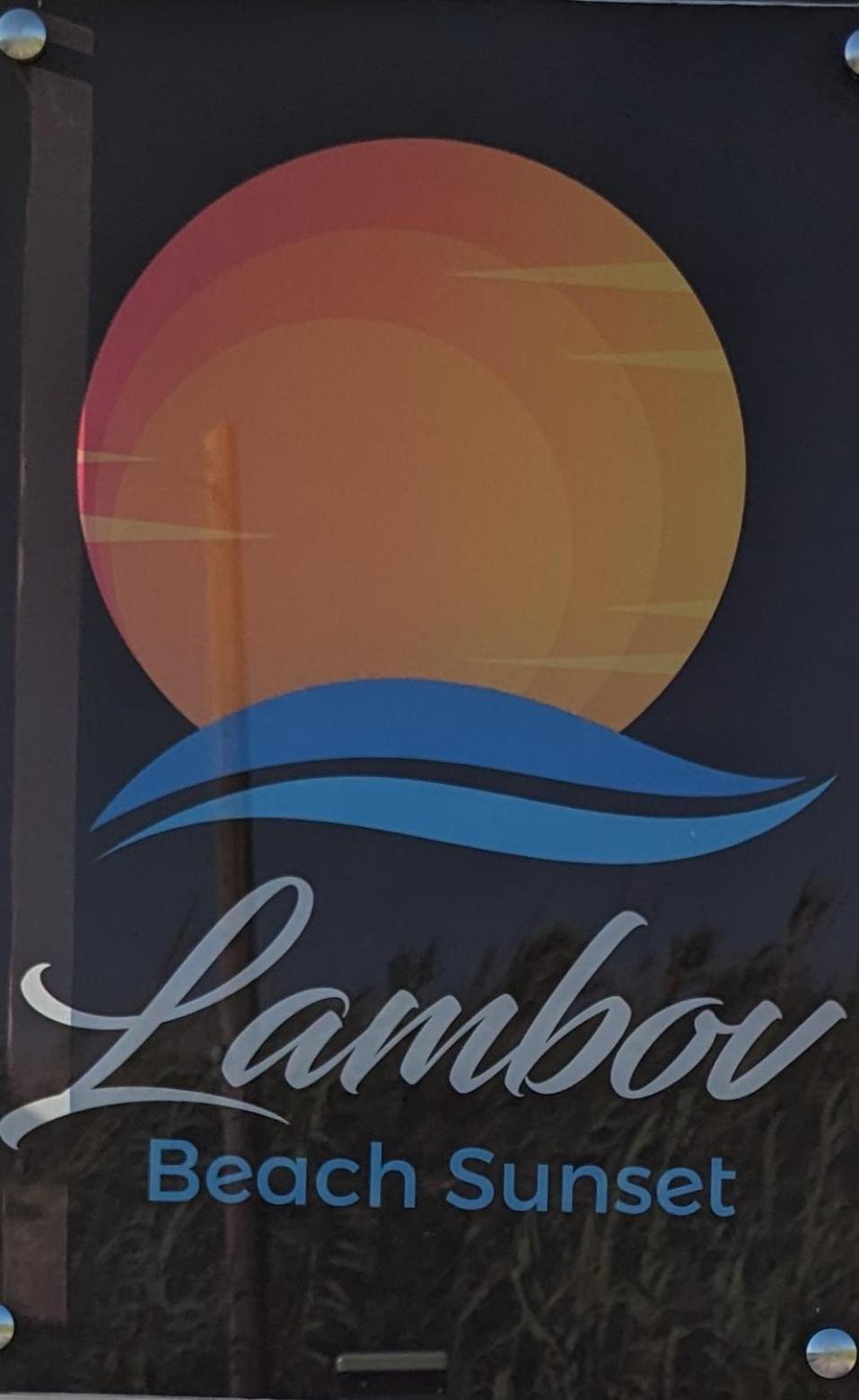 Lambou Beach Sunset Soroni Exteriér fotografie